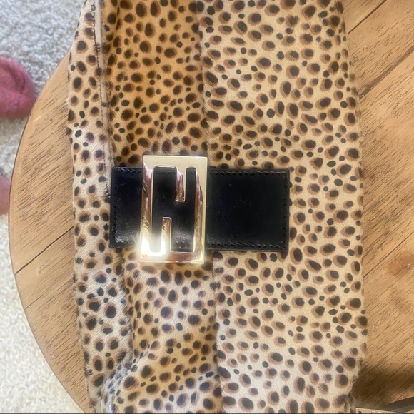 Fendi Baguette - Picture 8 of 10